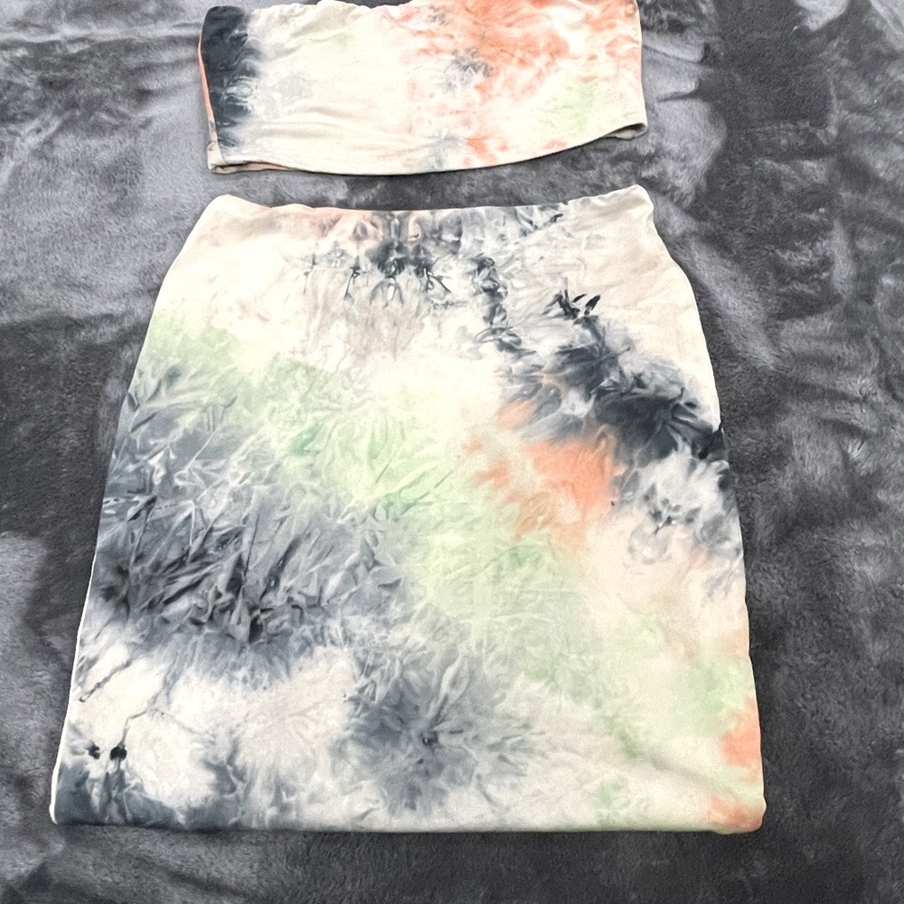 Tube top and  pencil spandex skirt Two piece outfit